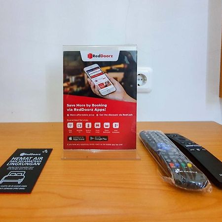 Reddoorz Syariah Near Solo Paragon Mall 2 Bonorejo Exterior foto