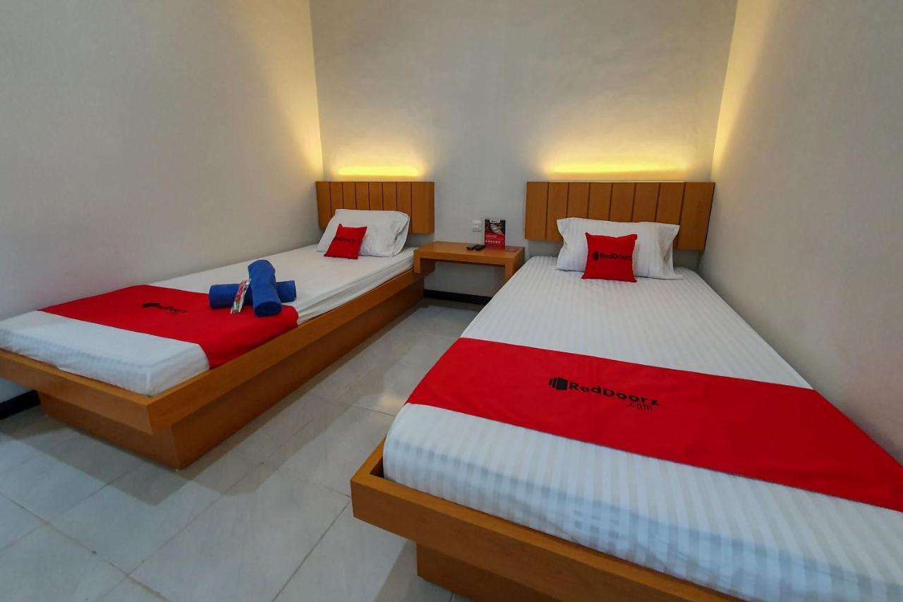 Reddoorz Syariah Near Solo Paragon Mall 2 Bonorejo Exterior foto