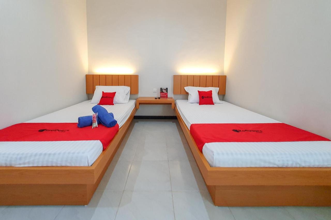 Reddoorz Syariah Near Solo Paragon Mall 2 Bonorejo Exterior foto