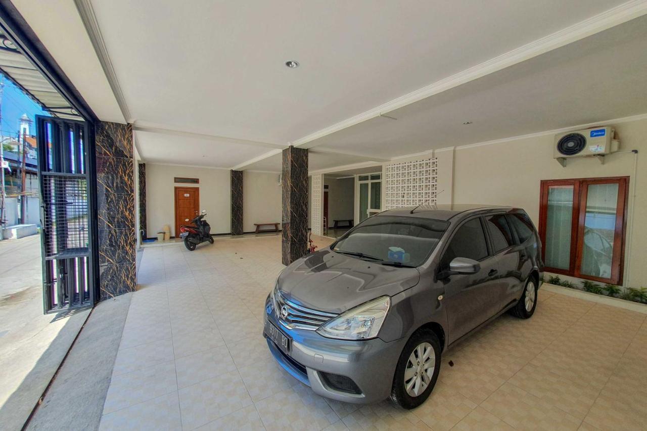 Reddoorz Syariah Near Solo Paragon Mall 2 Bonorejo Exterior foto