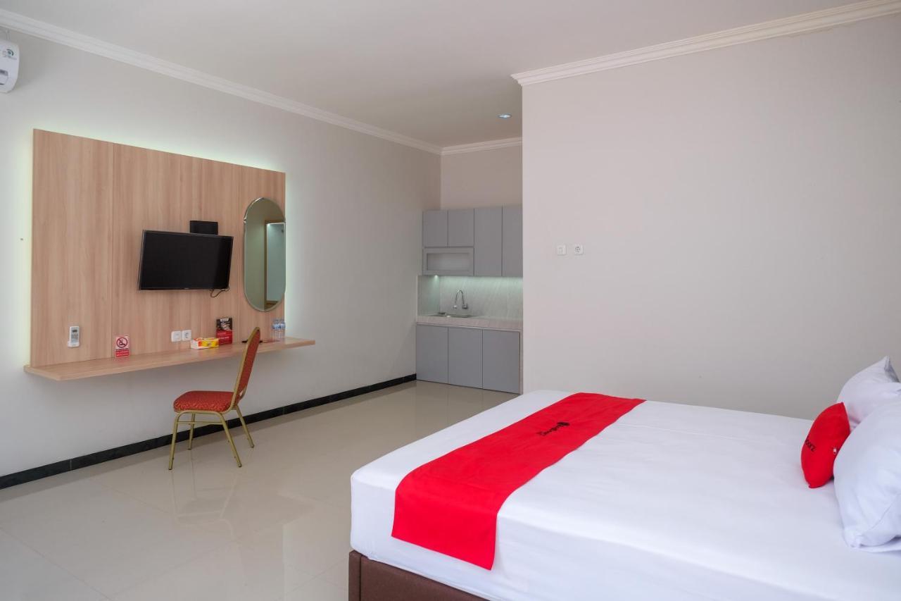 Reddoorz Syariah Near Solo Paragon Mall 2 Bonorejo Exterior foto