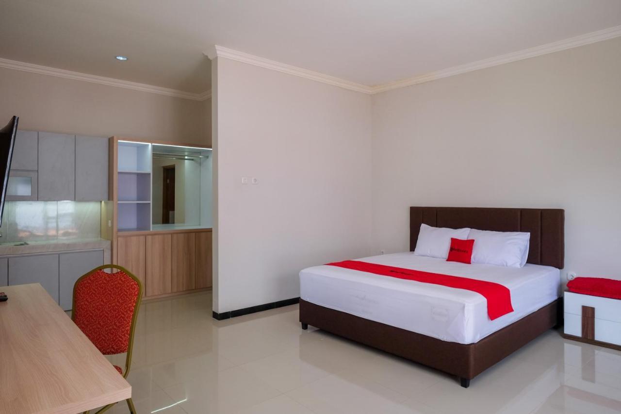 Reddoorz Syariah Near Solo Paragon Mall 2 Bonorejo Exterior foto
