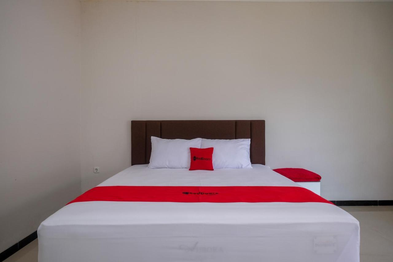 Reddoorz Syariah Near Solo Paragon Mall 2 Bonorejo Exterior foto