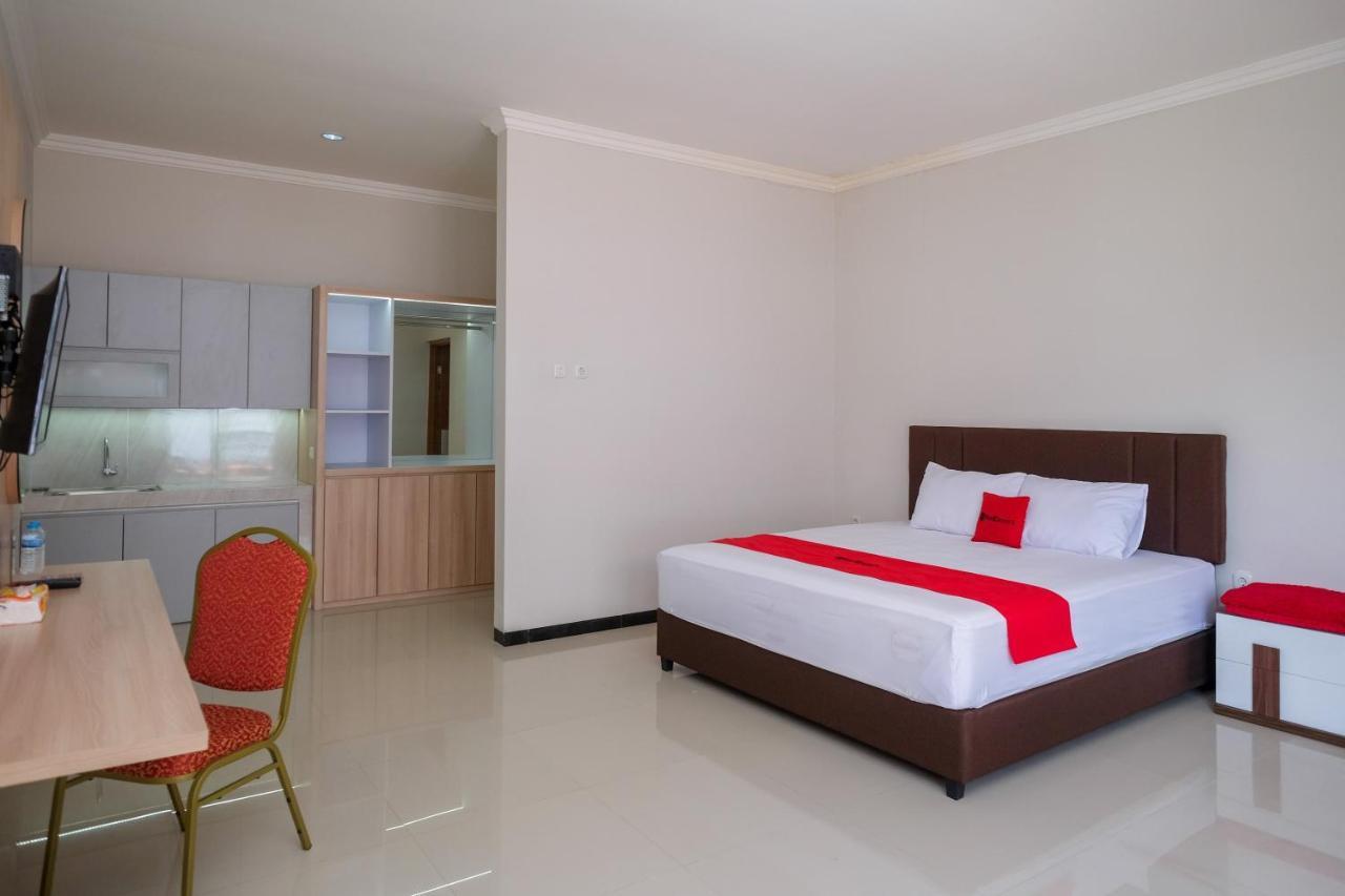 Reddoorz Syariah Near Solo Paragon Mall 2 Bonorejo Exterior foto